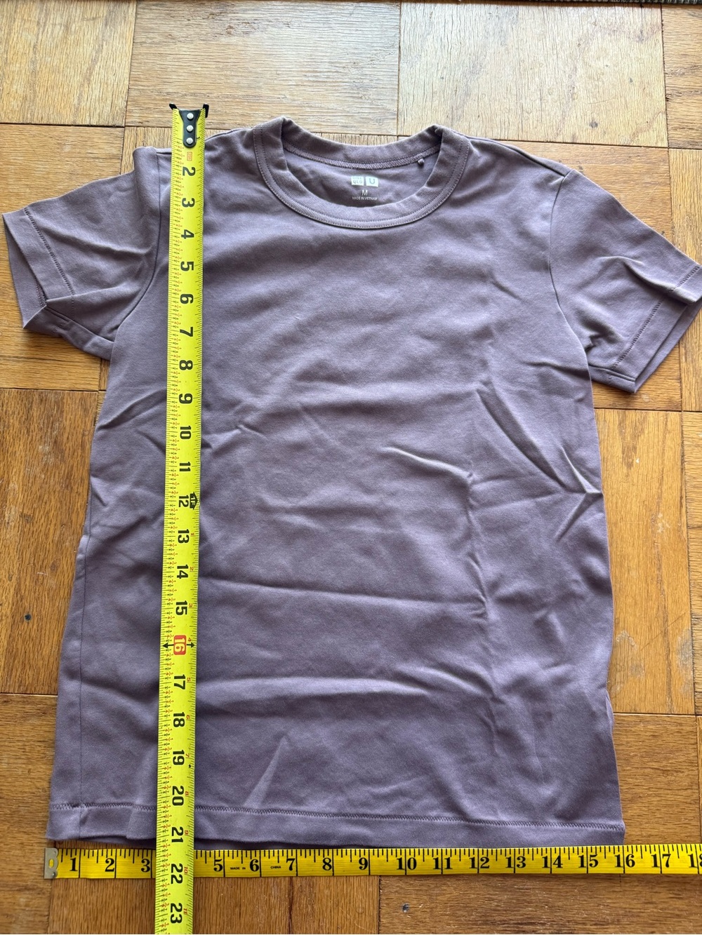 Uniqlo U Heavyweight 100% Cotton Tee Mauve/Purple - Women’s M (Japan’s Sizing)